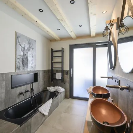 Wetzstoa In Mit Sauna Und Whirlpool Alpesi faház